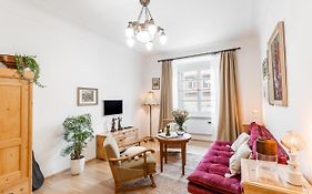 Charming Apartment In Lesser Town